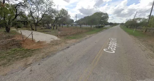 15646 Cassiano Rd, Elmendorf, TX 78112