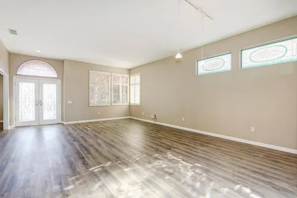 7200 Delta Breeze LN, Roseville, CA 95747