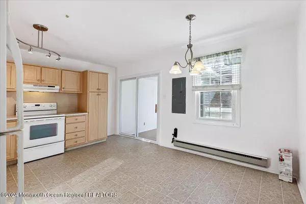 95 Halls Croft Road, Freehold, NJ 07728