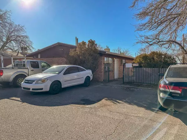 513 Indiana ST SE, Albuquerque, NM 87108