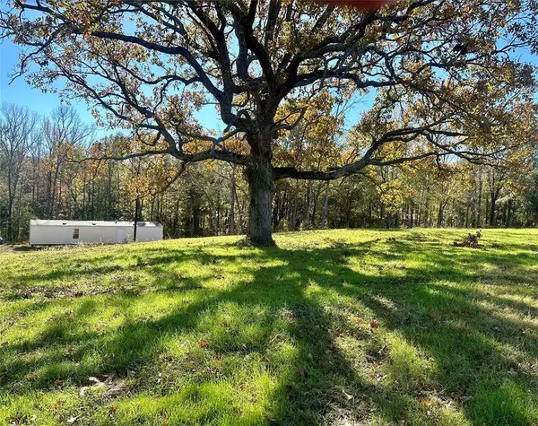 21062 County Road 450, Lindale, TX 75771