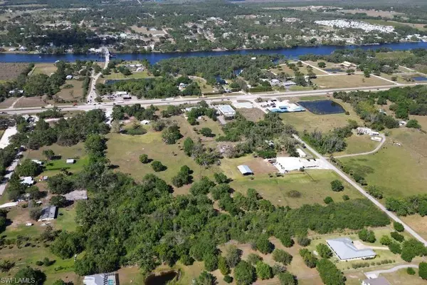 Styles RD, Alva, FL 33920