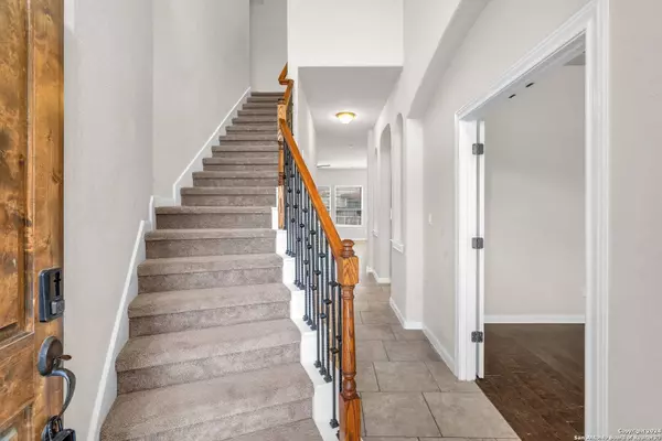 25748 VELVET CRK, San Antonio, TX 78255-4419