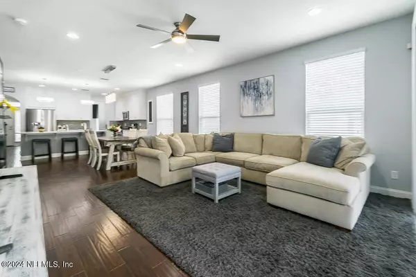 178 BLACKWATER WAY, St Johns, FL 32259