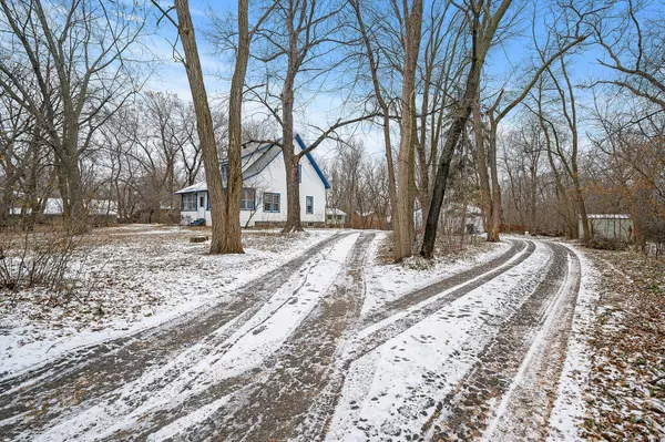 9050 E River RD NW, Coon Rapids, MN 55433