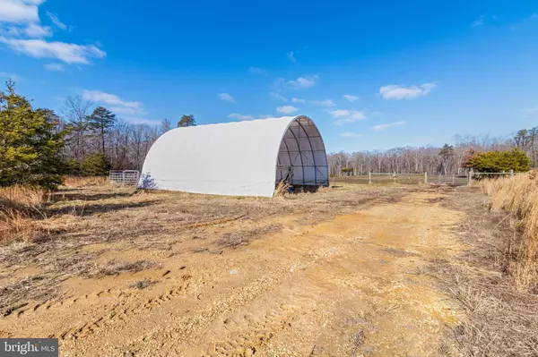 1900 SANDY POINT RD, Nanjemoy, MD 20662