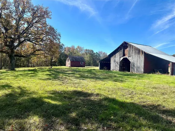 21062 County Road 450, Lindale, TX 75771