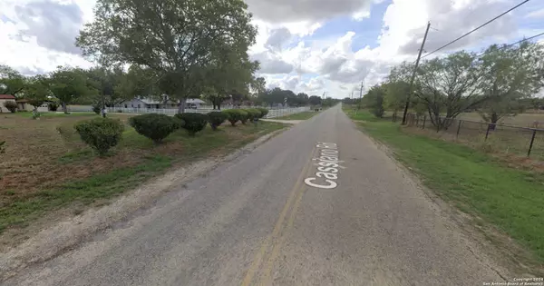 15646 Cassiano Rd, Elmendorf, TX 78112