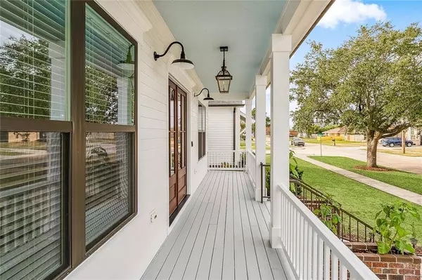 1205 PERRIN DR, Arabi, LA 70032