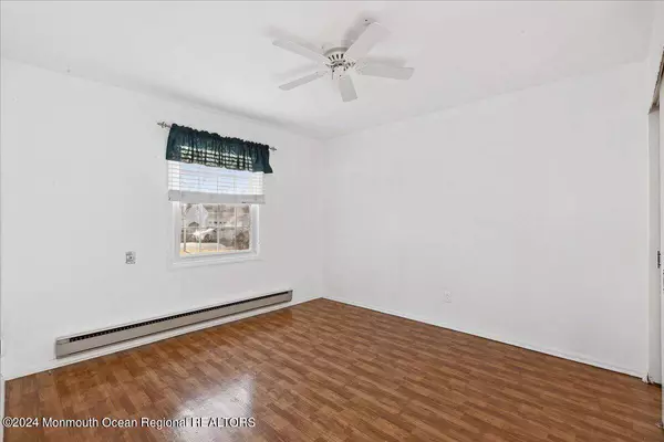 95 Halls Croft Road, Freehold, NJ 07728