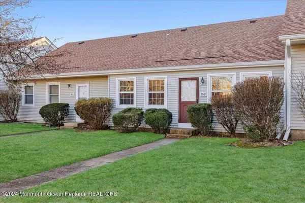 95 Halls Croft Road, Freehold, NJ 07728