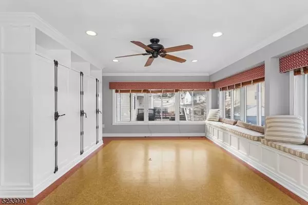 Belleville Twp., NJ 07109