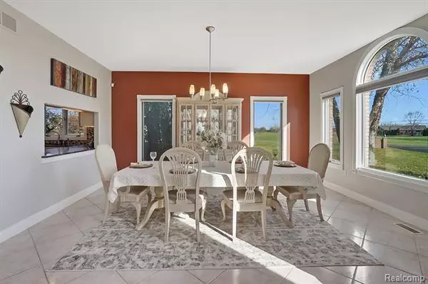 2855 Thorn Drive, Carleton, MI 48117