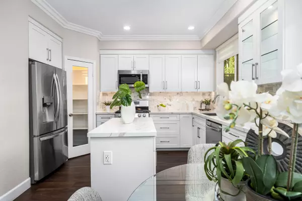 8435 E Heatherview Ln, Orange, CA 92869