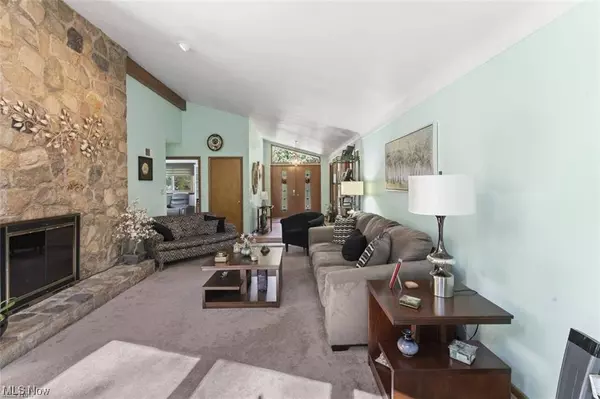 5007 E Viola AVE, Austintown, OH 44515