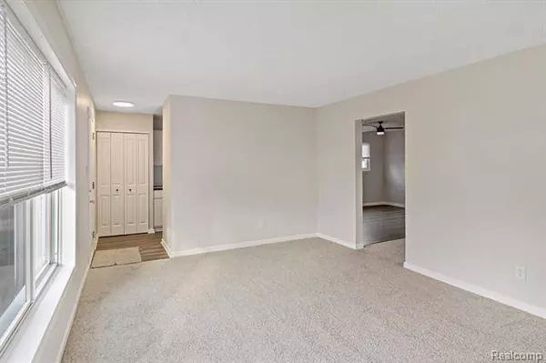 28300 BLUM Street, Roseville, MI 48066