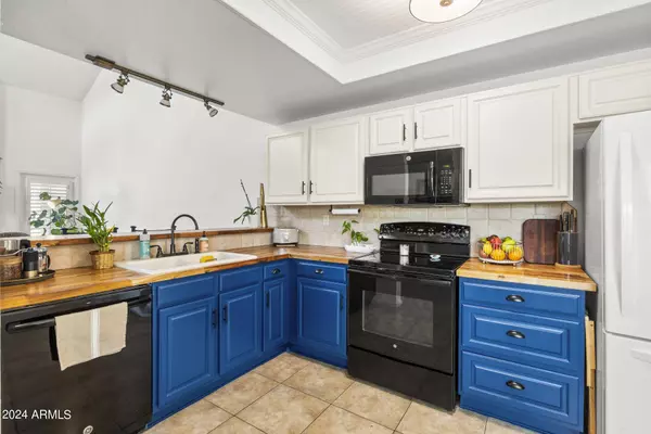 5505 E MCLELLAN Road #107, Mesa, AZ 85205