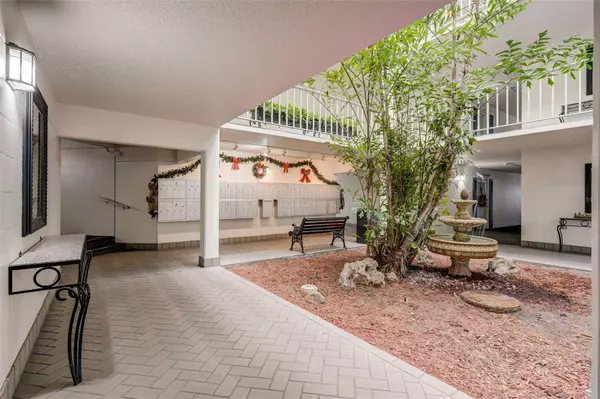 3325 BAYSHORE BLVD #B11, Tampa, FL 33629