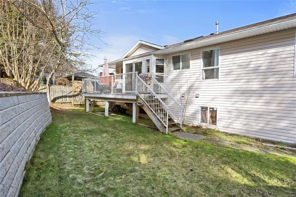 4701 Hammond Bay Rd, Nanaimo, BC V9T 5A9