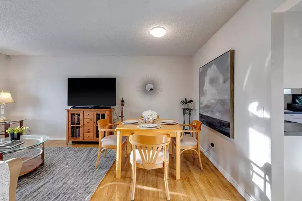 20 Bedwood CRES NE, Calgary, AB T3K 2G9