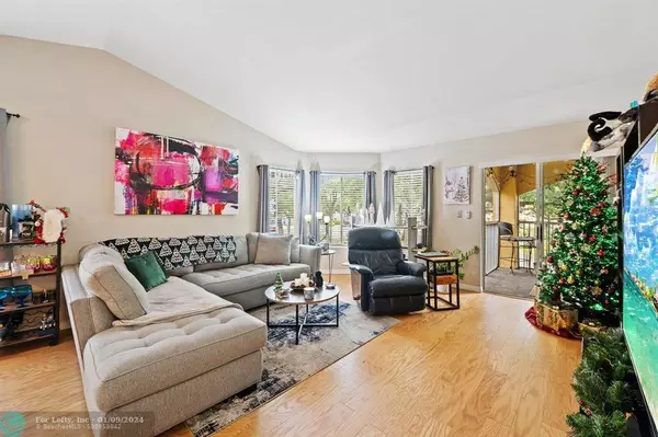 2400 NW 33rd St #1107, Oakland Park, FL 33309