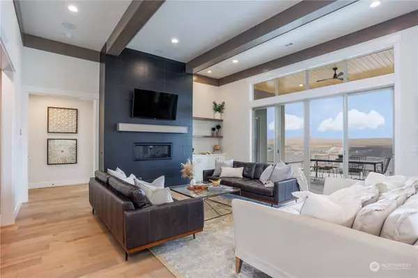 509 SW 366th ST #6, Federal Way, WA 98023