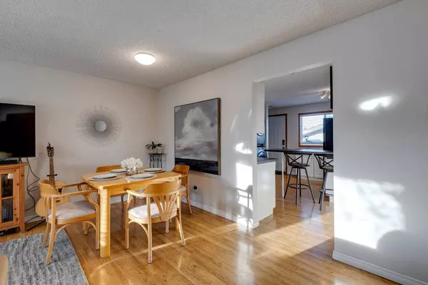 20 Bedwood CRES NE, Calgary, AB T3K 2G9