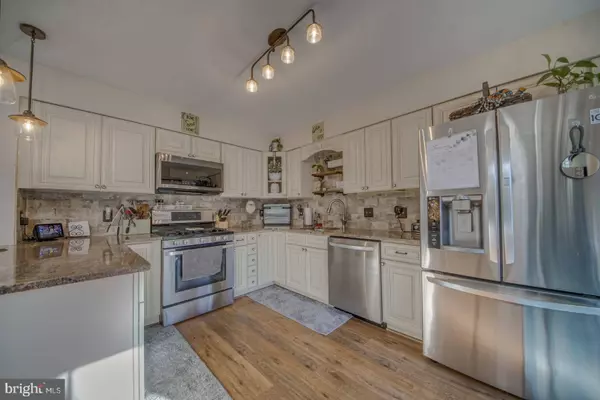 158 LA COSTA DR, Blackwood, NJ 08012