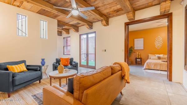 211 S Avenida Del Sembrador, Tucson, AZ 85745