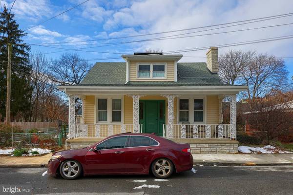 20 S LOCUST ST, Marietta, PA 17547