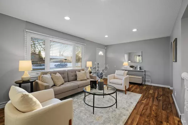 41 98th LN NW, Coon Rapids, MN 55448