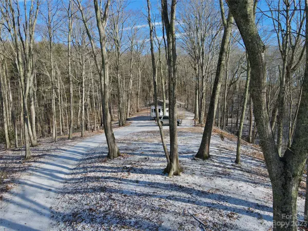 149 Painter RD, Banner Elk, NC 28604