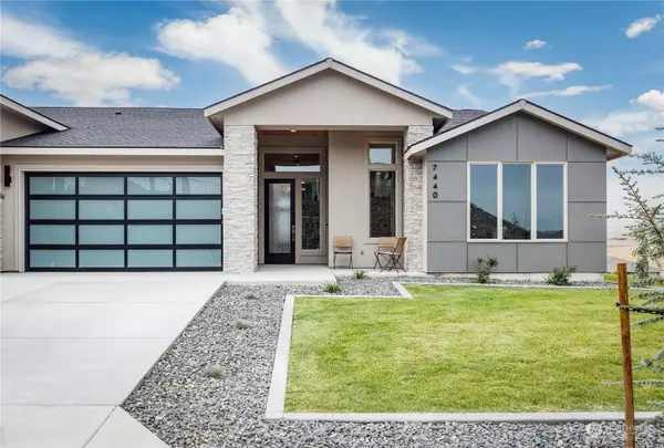 509 SW 366th ST #6, Federal Way, WA 98023