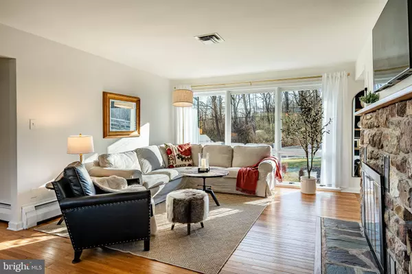 122 MIDWAY RD, Phoenixville, PA 19460