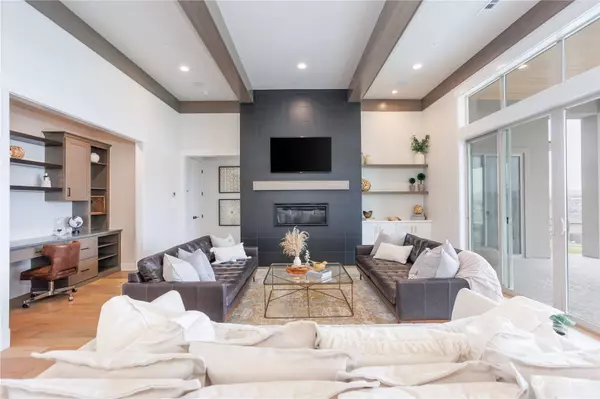 509 SW 366th ST #6, Federal Way, WA 98023