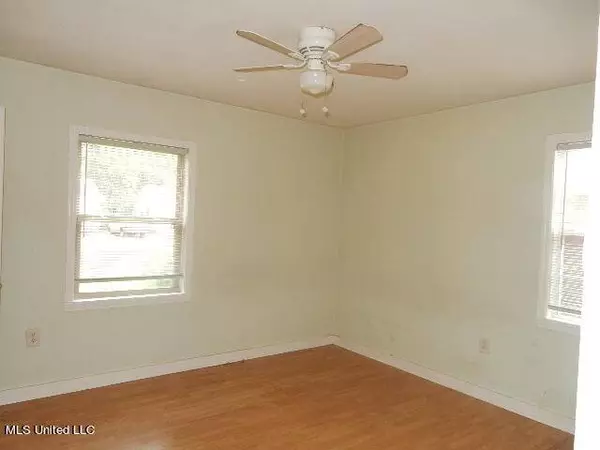 304 Pearl Drive, Pearl, MS 39208