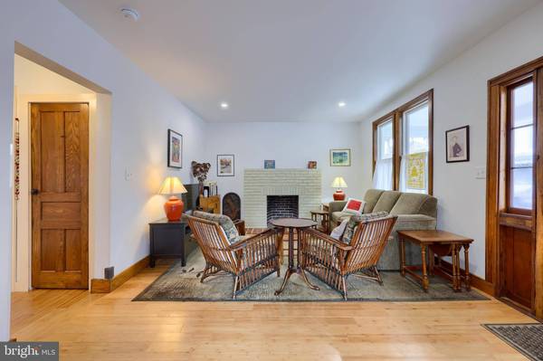 20 S LOCUST ST, Marietta, PA 17547