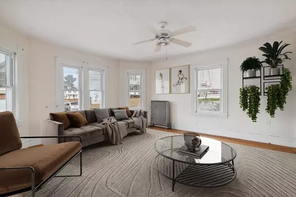 41 Fred St, Lowell, MA 01850