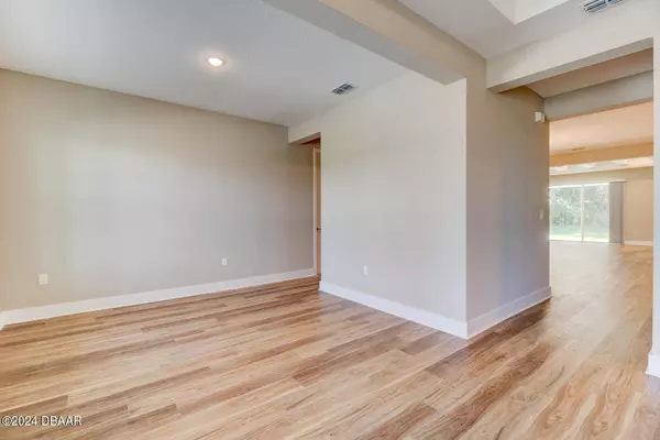 3009 Adrian DR, Ormond Beach, FL 32174