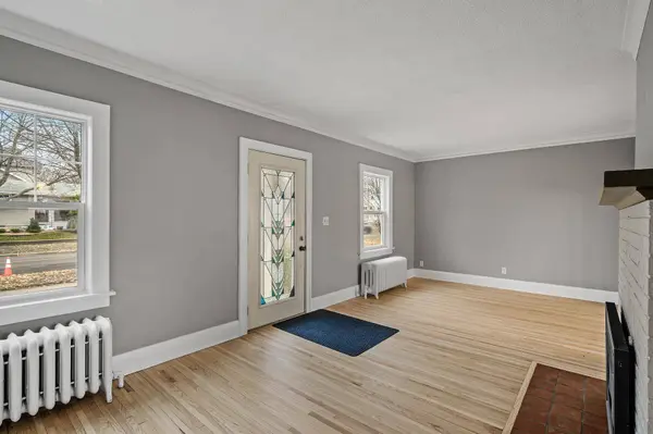 397 Cretin AVE S, Saint Paul, MN 55105