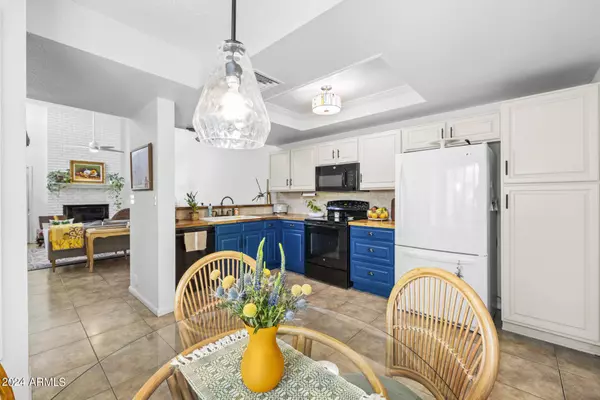 5505 E MCLELLAN Road #107, Mesa, AZ 85205