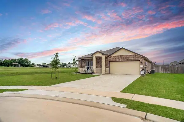 7908 Caddie CT, Navasota, TX 77868