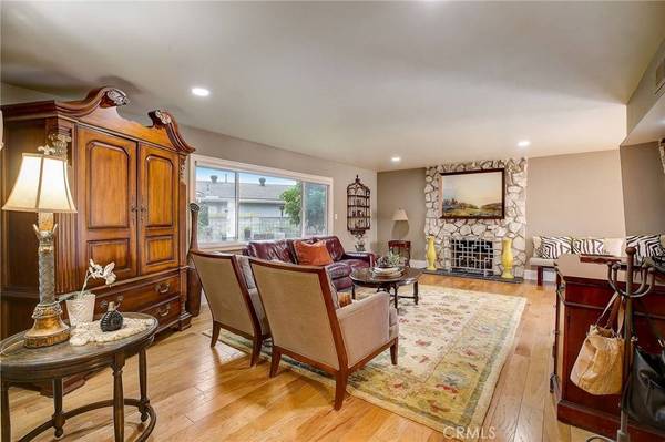 312 Harvard LN, Seal Beach, CA 90740