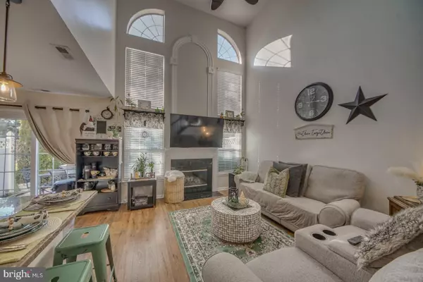 158 LA COSTA DR, Blackwood, NJ 08012