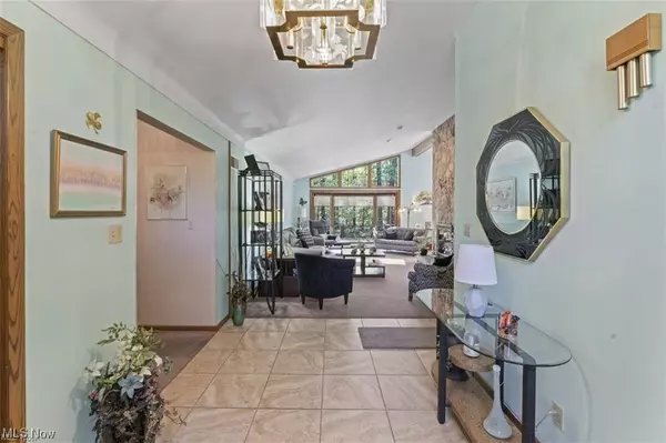 5007 E Viola AVE, Austintown, OH 44515