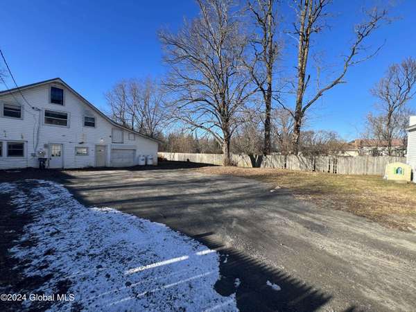 5251 North Street, Galway Village, NY 12074