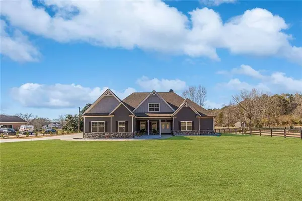 1401 Redwine RD, Fayetteville, GA 30215