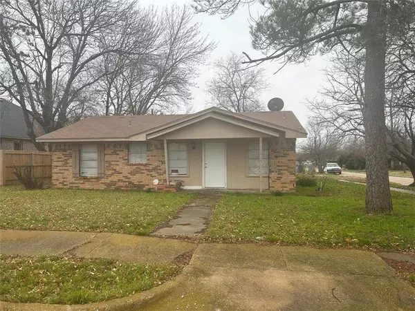 1517 Galveston Street, Grand Prairie, TX 75051