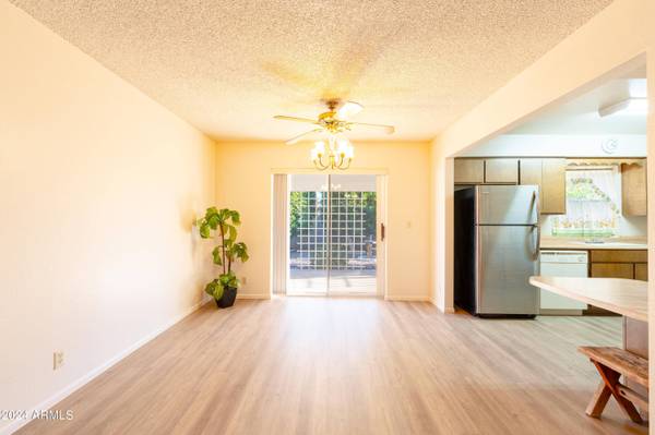 4125 E CAROL Avenue, Mesa, AZ 85206