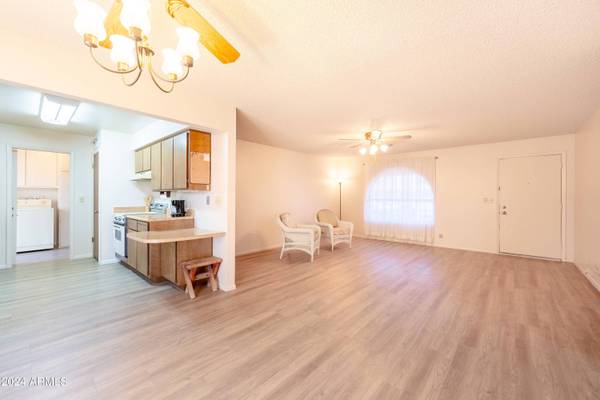 4125 E CAROL Avenue, Mesa, AZ 85206